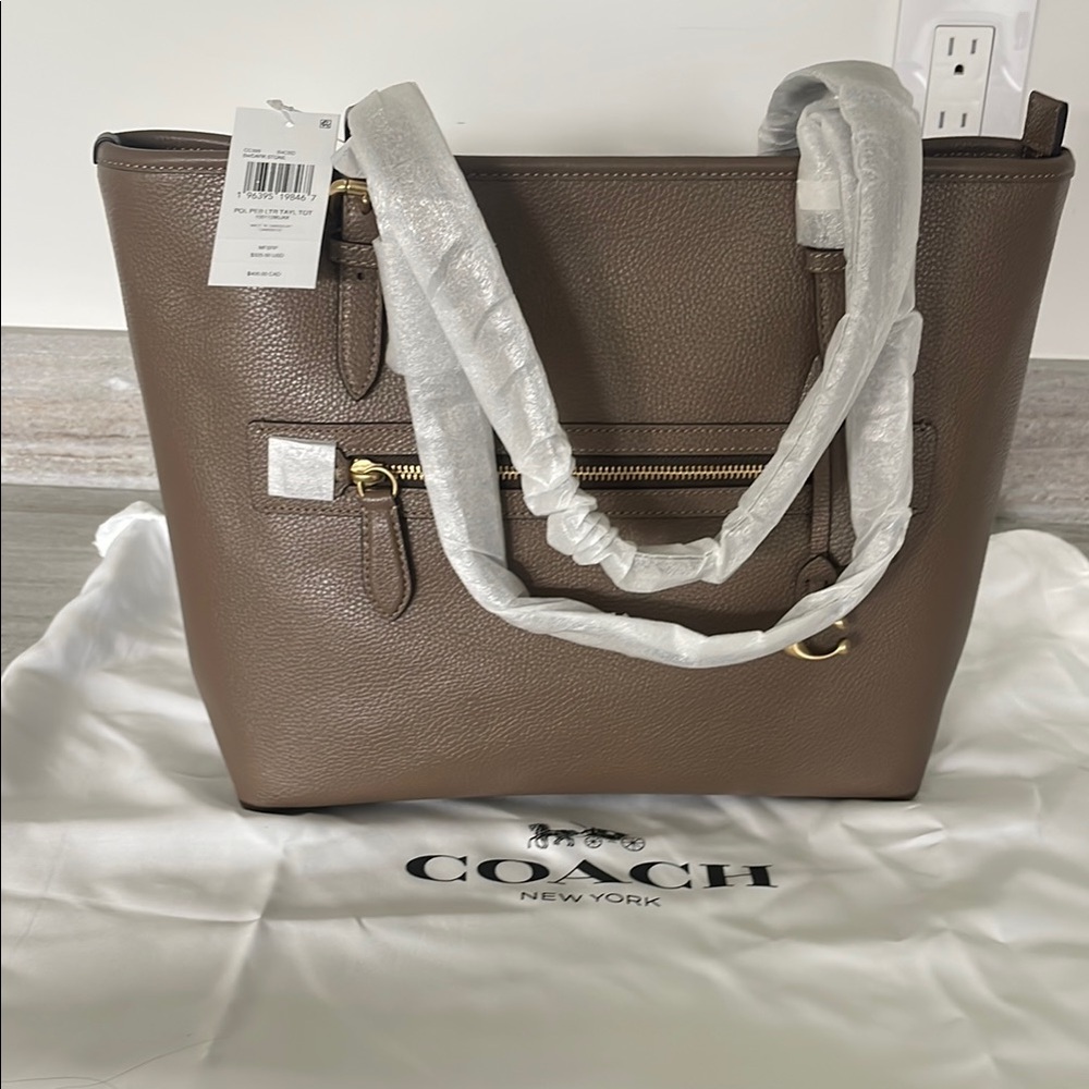 Coach Brown Leather Tote with Structured Design